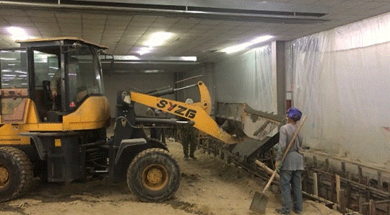 项目土建现。卜挤  摄）